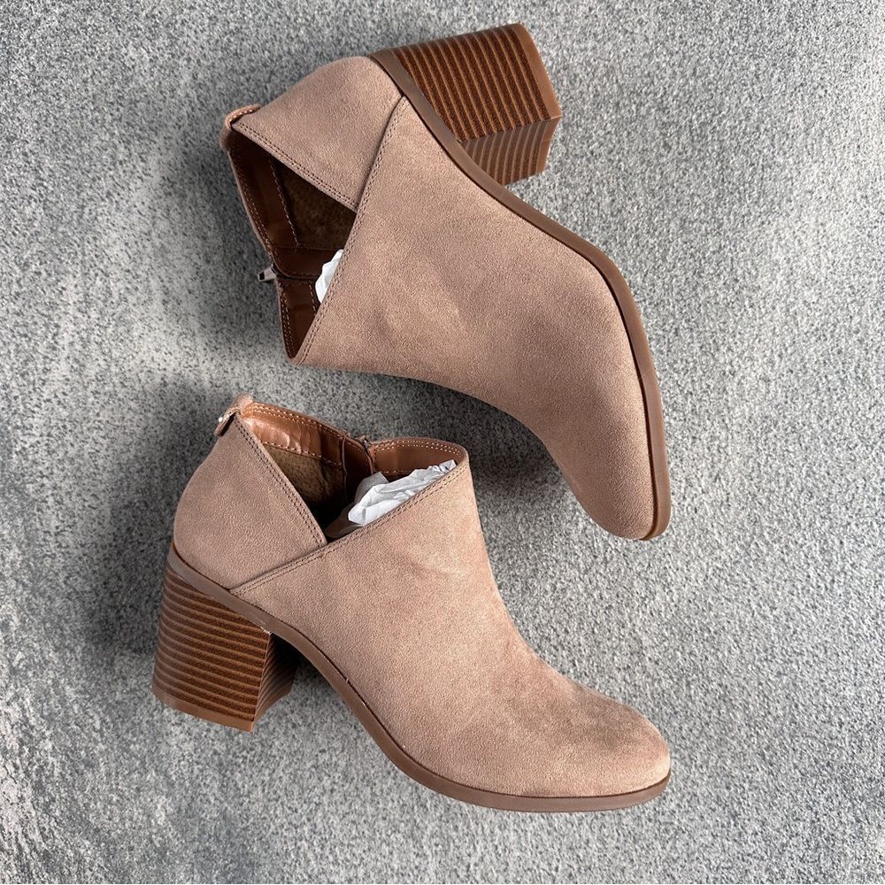 NWB Style & Co Size 7 Taupe Faux Suede Ankle Boots Block Heel Zip Booties - Picture 6 of 13